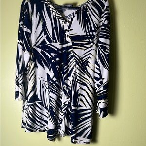 Talk of the walk vintage , long sleeve,Navy and White Patterned Women's Top